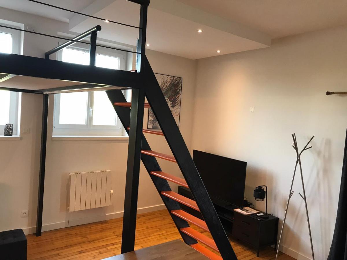 Studio - Mezzanine - Style Loft Industriel Brindas Eksteriør bilde